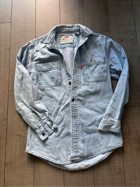 Rare Levi's Two Horse Green Stitch Leather Tag- Women Denim Jacket- Light Wash